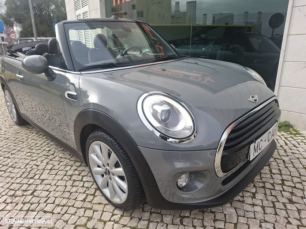MINI Cabrio Cooper Essential - 53
