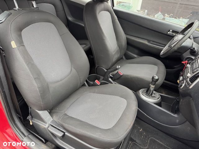 Hyundai i20 - 22