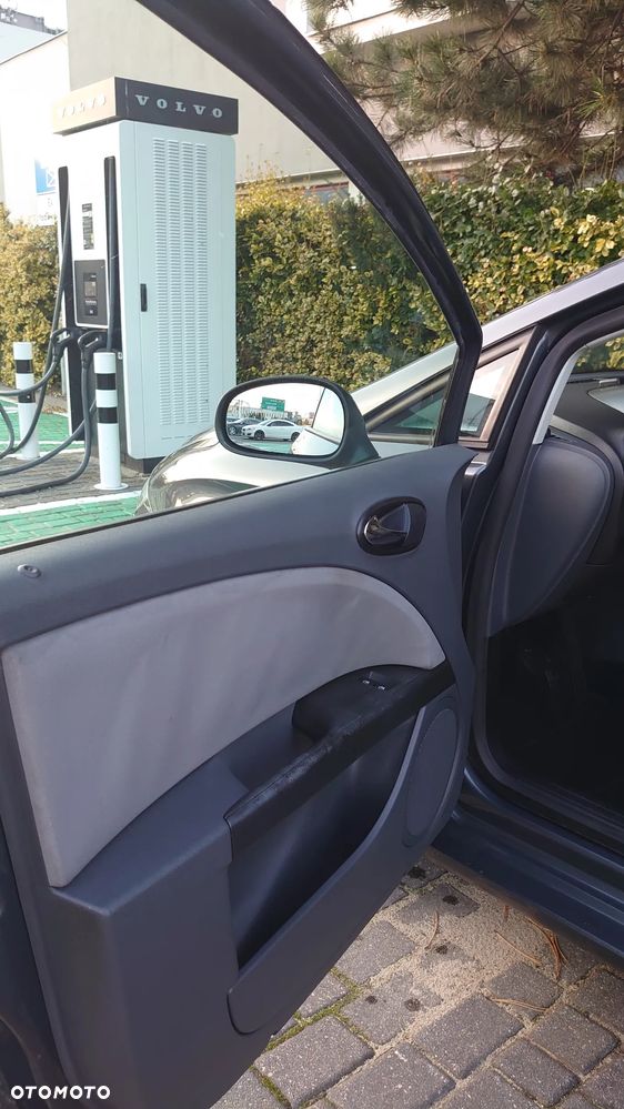 Seat Leon 1.6 Reference - 8