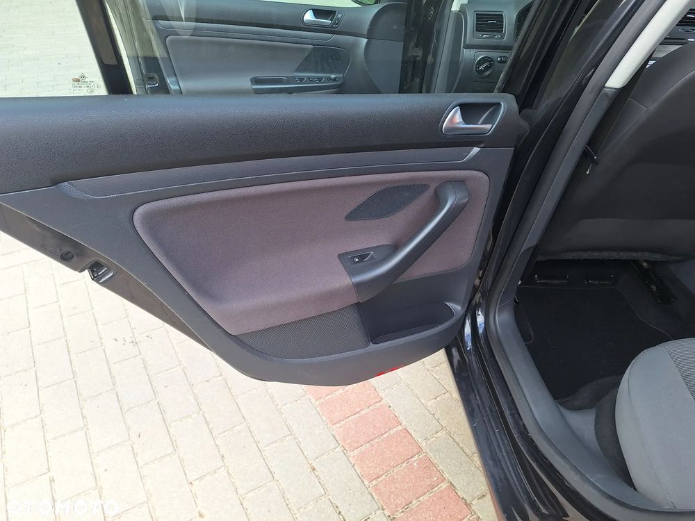 Volkswagen Golf 1.4 Tour Edition - 34
