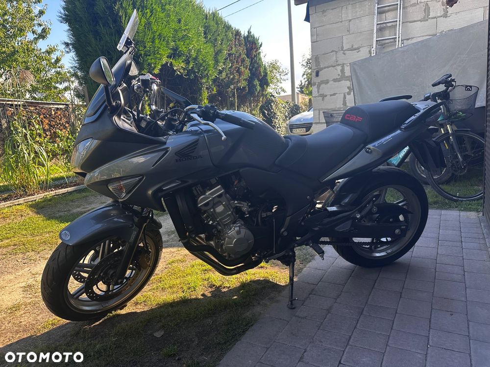 Honda CBF - 3