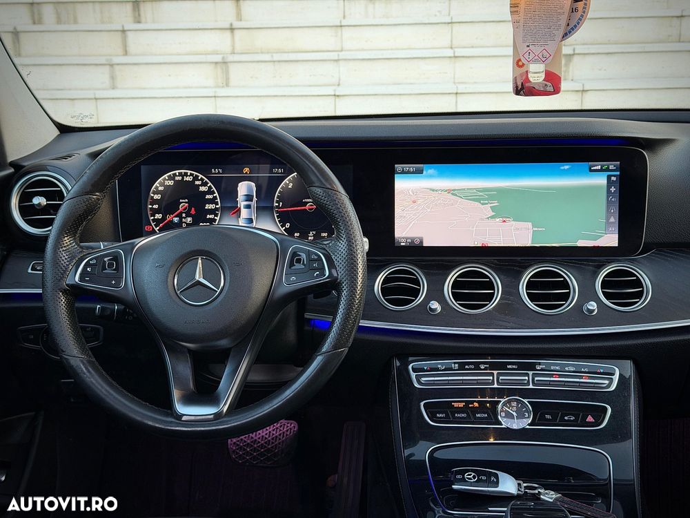 Mercedes-Benz E 220 d 4MATIC 9G-TRONIC Avantgarde - 21