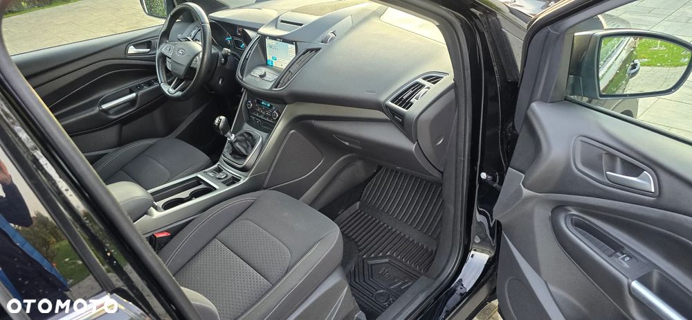 Ford Kuga 1.5 EcoBoost 2x4 Black & Silver - 16