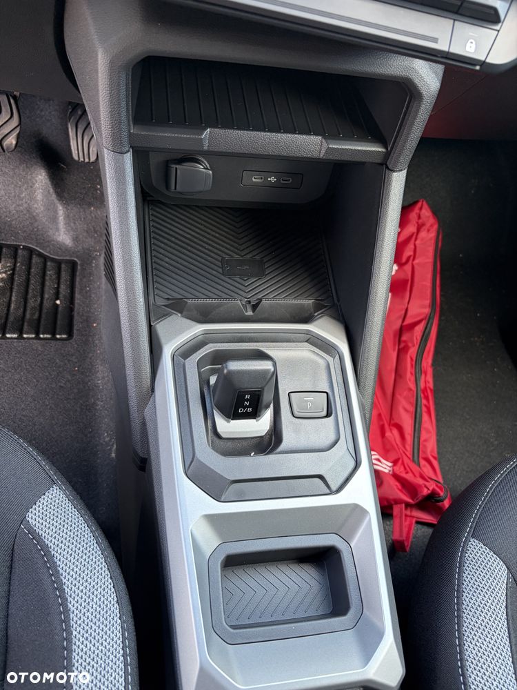 Dacia Duster 1.8 Full Hybrid 155 Journey MMT - 19