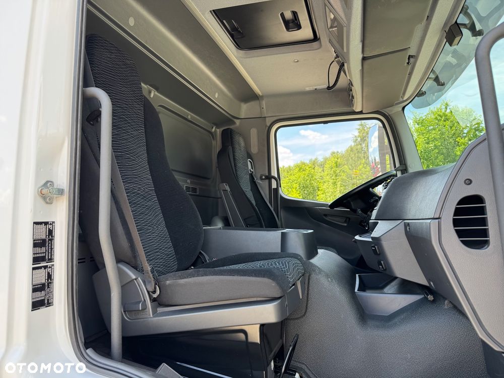 Mercedes-Benz ATEGO - 32