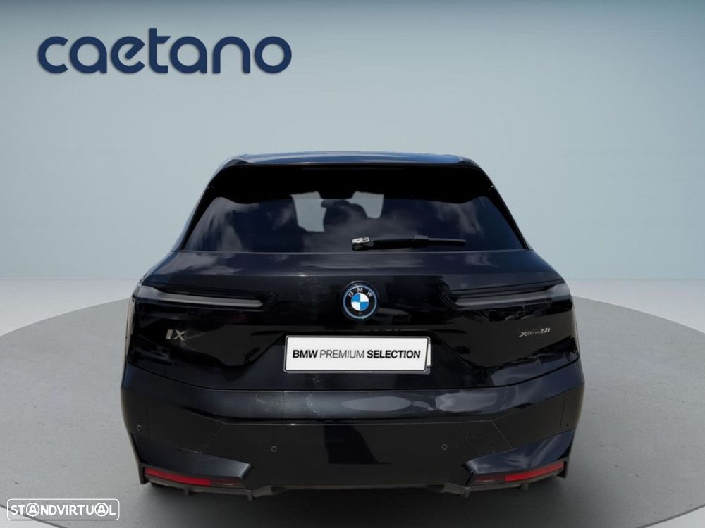 BMW ix xDrive 50 - 7