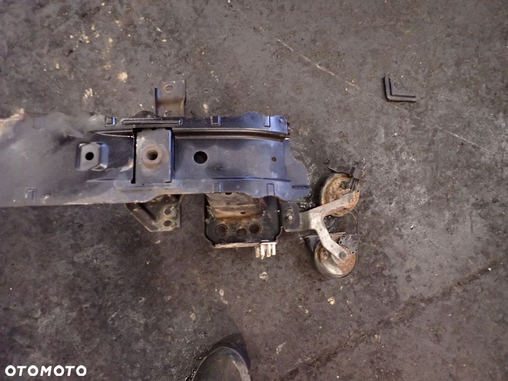 BELKA POD ZDERZAK PRZEDNI FORD FIESTA MK6 - 2