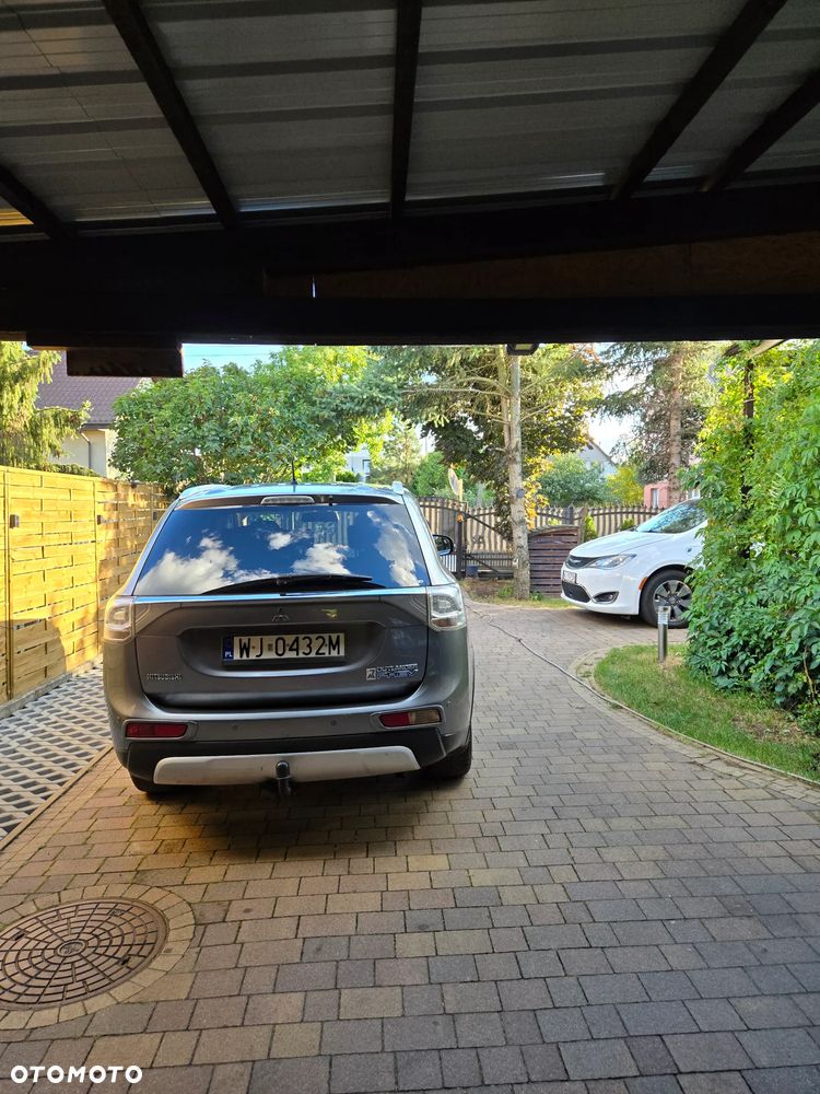 Mitsubishi Outlander 2.0 4WD - 14