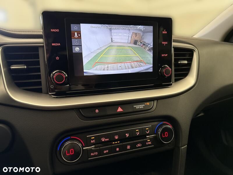 Kia XCeed 1.5 T-GDI M DCT - 16