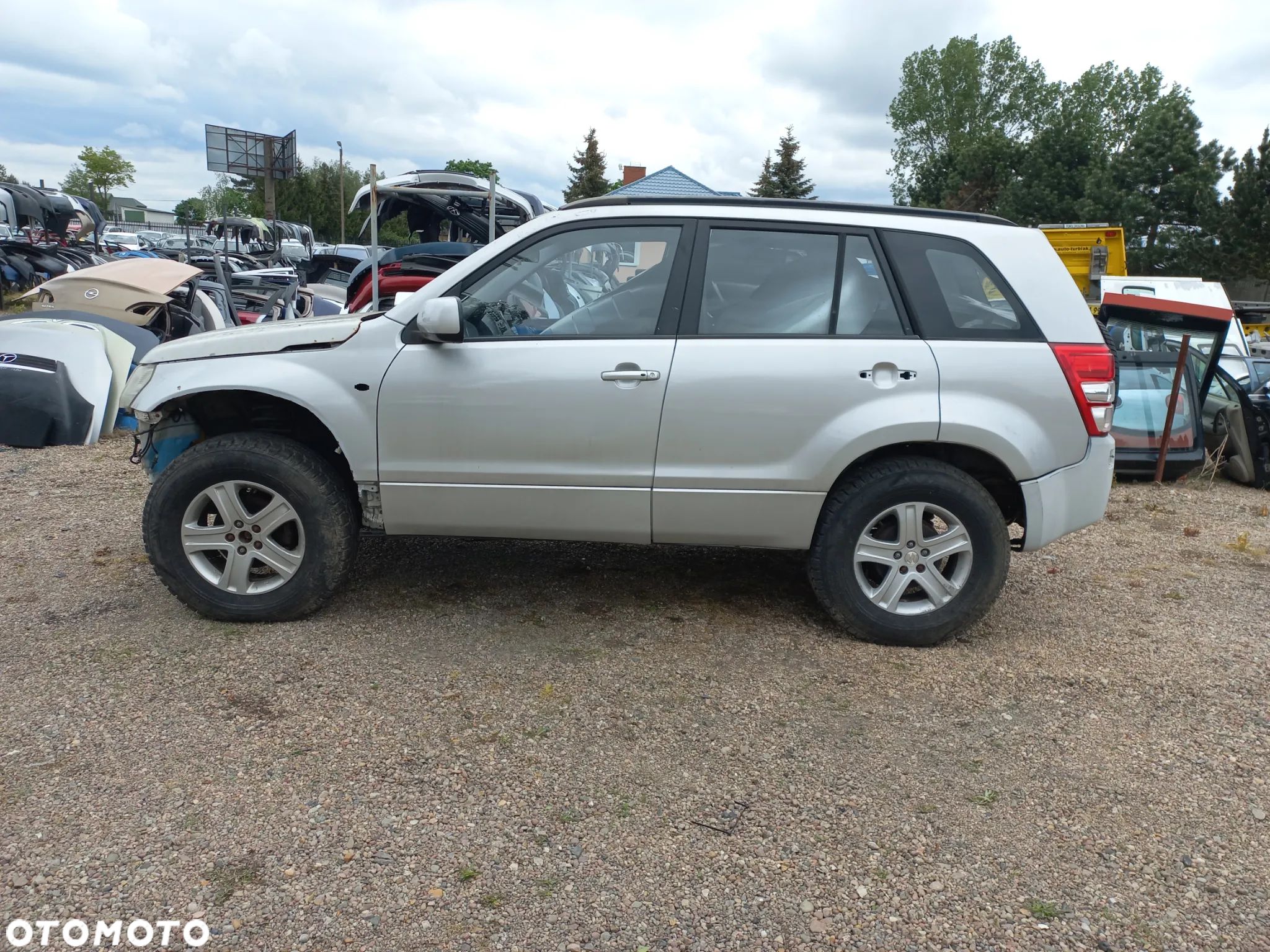 Suzuki Grand Vitara 1.9 DDIS 07r wszystkie części koła alufelgi terenowe - 1