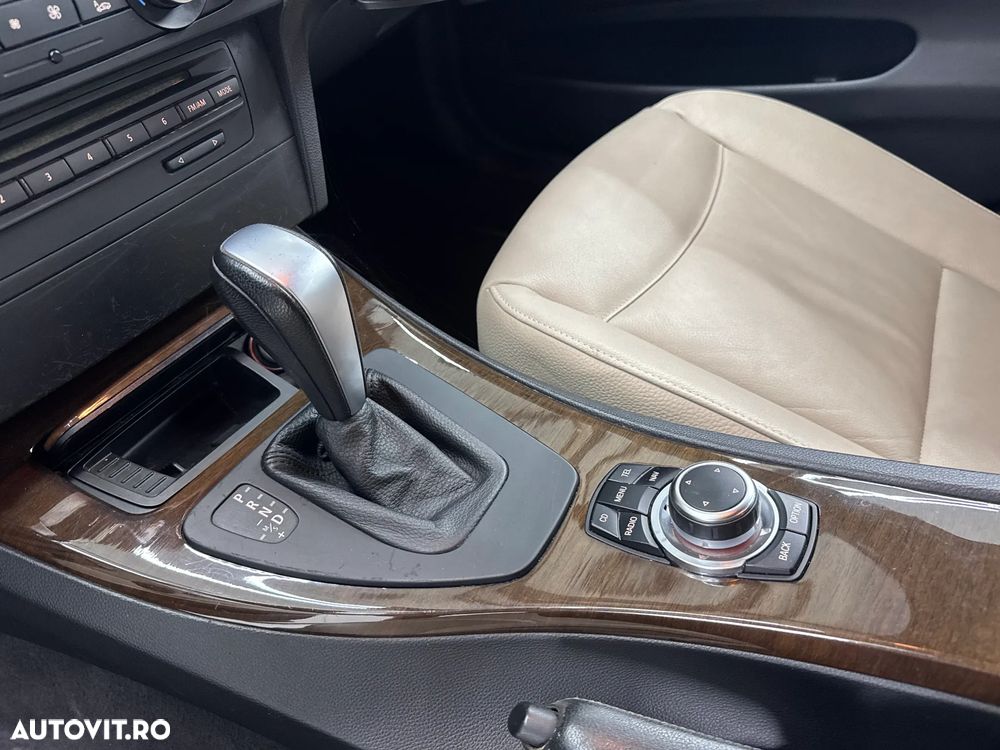 BMW Seria 3 320d DPF Aut. Edition Exclusive - 16