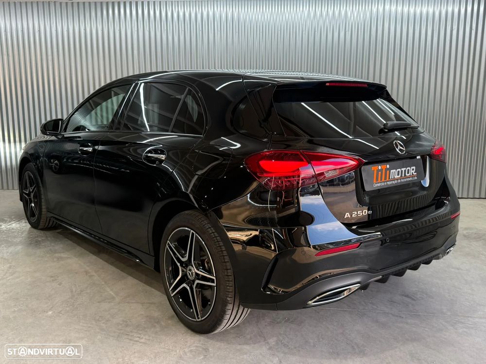 Mercedes-Benz A 250 e AMG Line - 4
