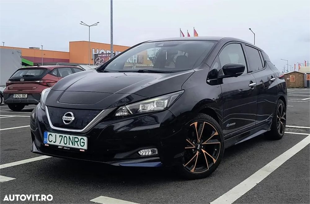 Nissan LEAF 40kWh 147CP Tekna - 9