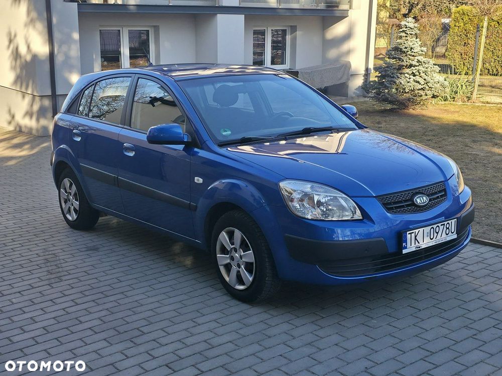 Kia Rio - 2