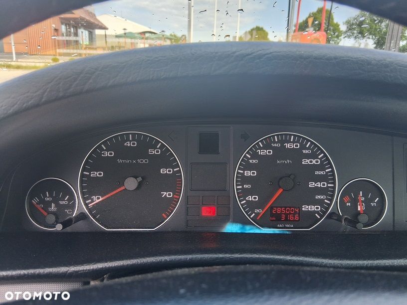 Audi A6 Limousine 2.6 E - 33
