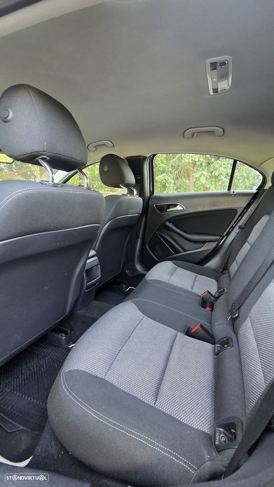 Mercedes-Benz A 180 CDI (BlueEFFICIENCY) Urban - 6