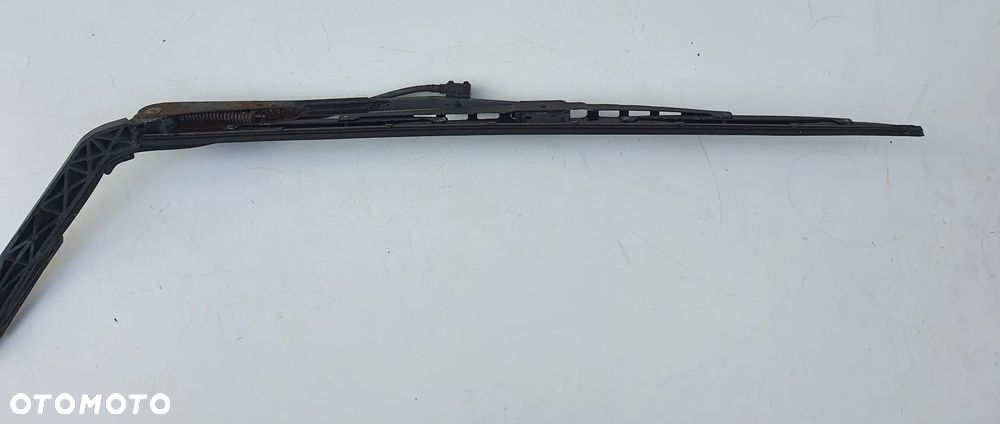 RAMIE WYCIERACZKI IVECO EUROCARGO - 13