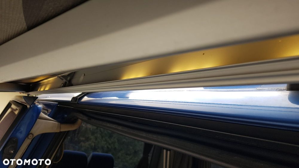 Volkswagen Multivan - 15