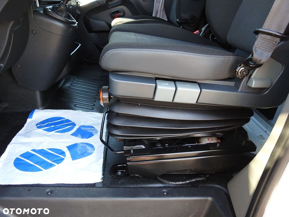 Renault MASTER PLANDEKA 8 PALET WEBASTO TEMPOMAT KLIMATYZACJA PNEUMATYKA  170KM - 29