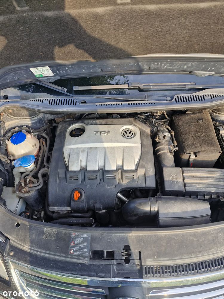 Volkswagen Touran 2.0 TDI DPF Highline DSG - 6