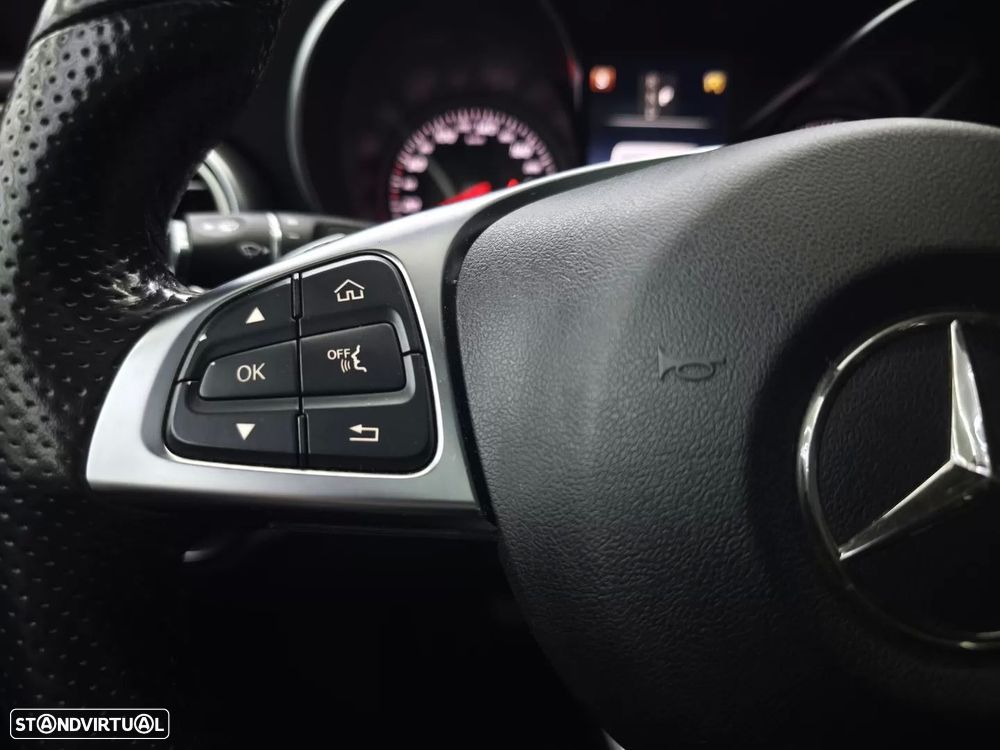 Mercedes-Benz C 220 d Coupe 9G-TRONIC AMG Line - 24