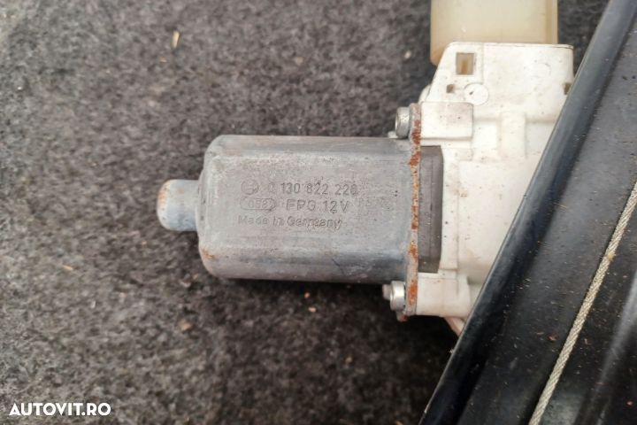 Macara geam fata stanga electrica 6927027 996624101 0130822226 706026 - 4