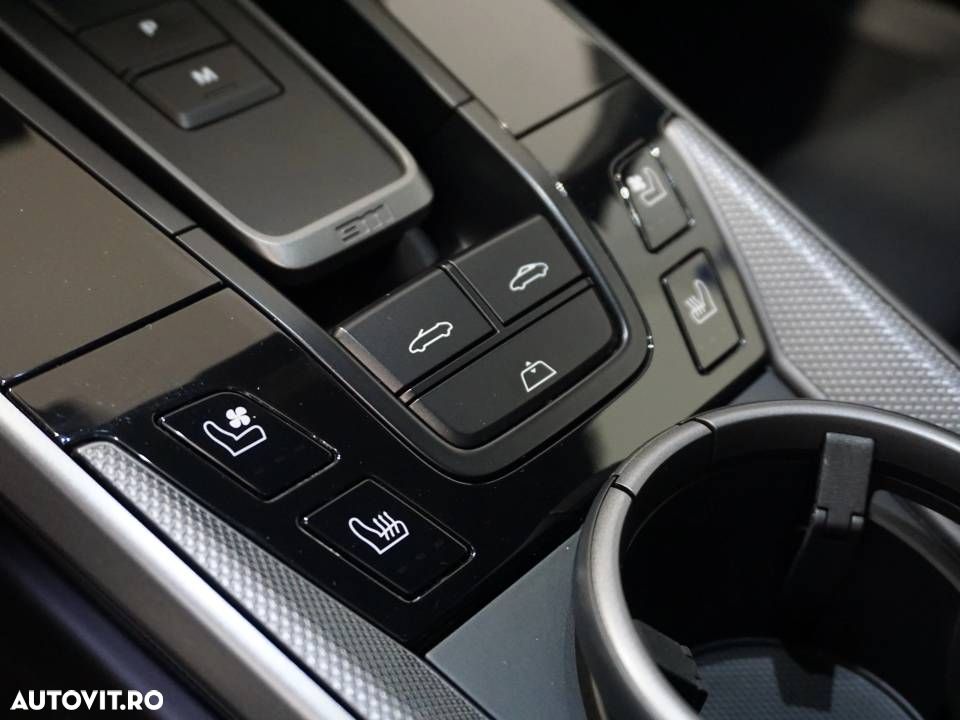 Porsche 911 Carrera Cabriolet PDK - 20