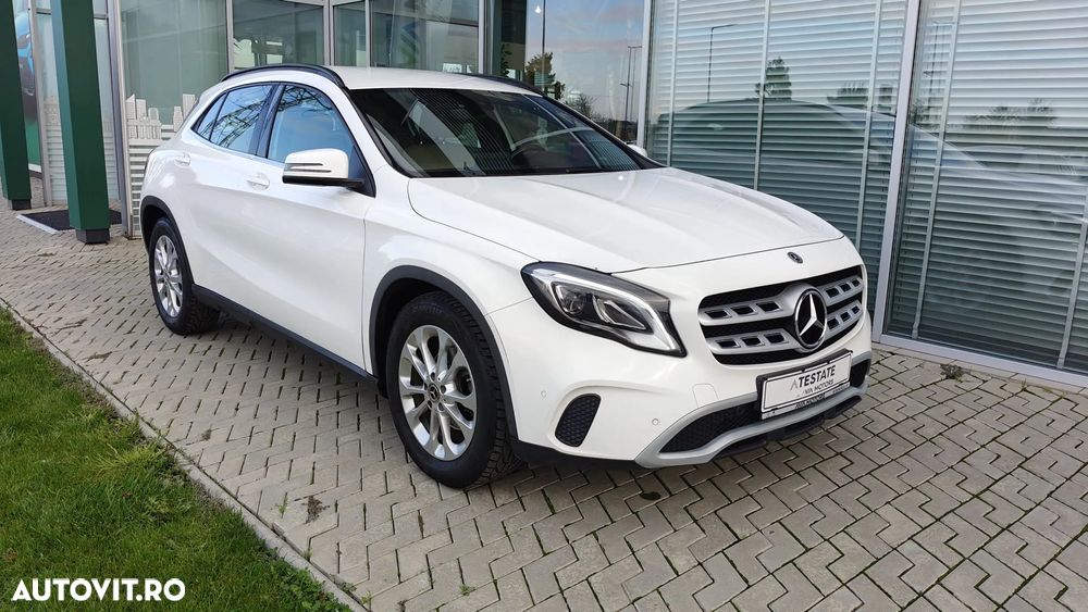 Mercedes-Benz GLA 180 7G-DCT Urban - 3