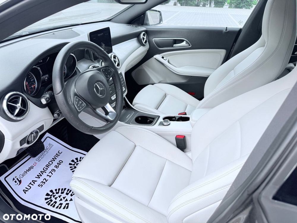 Mercedes-Benz CLA 250 7G-DCT AMG Line - 4