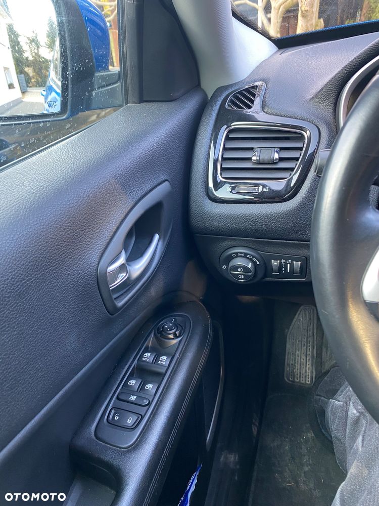 Jeep Compass 1.4 TMair Night Eagle FWD S&S - 10