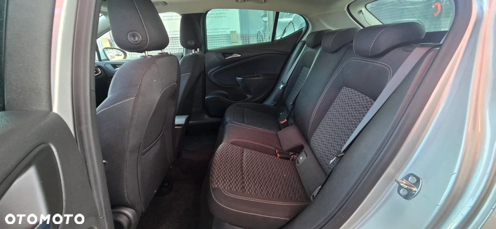 Opel Astra 1.4 Turbo Start/Stop Innovation - 32