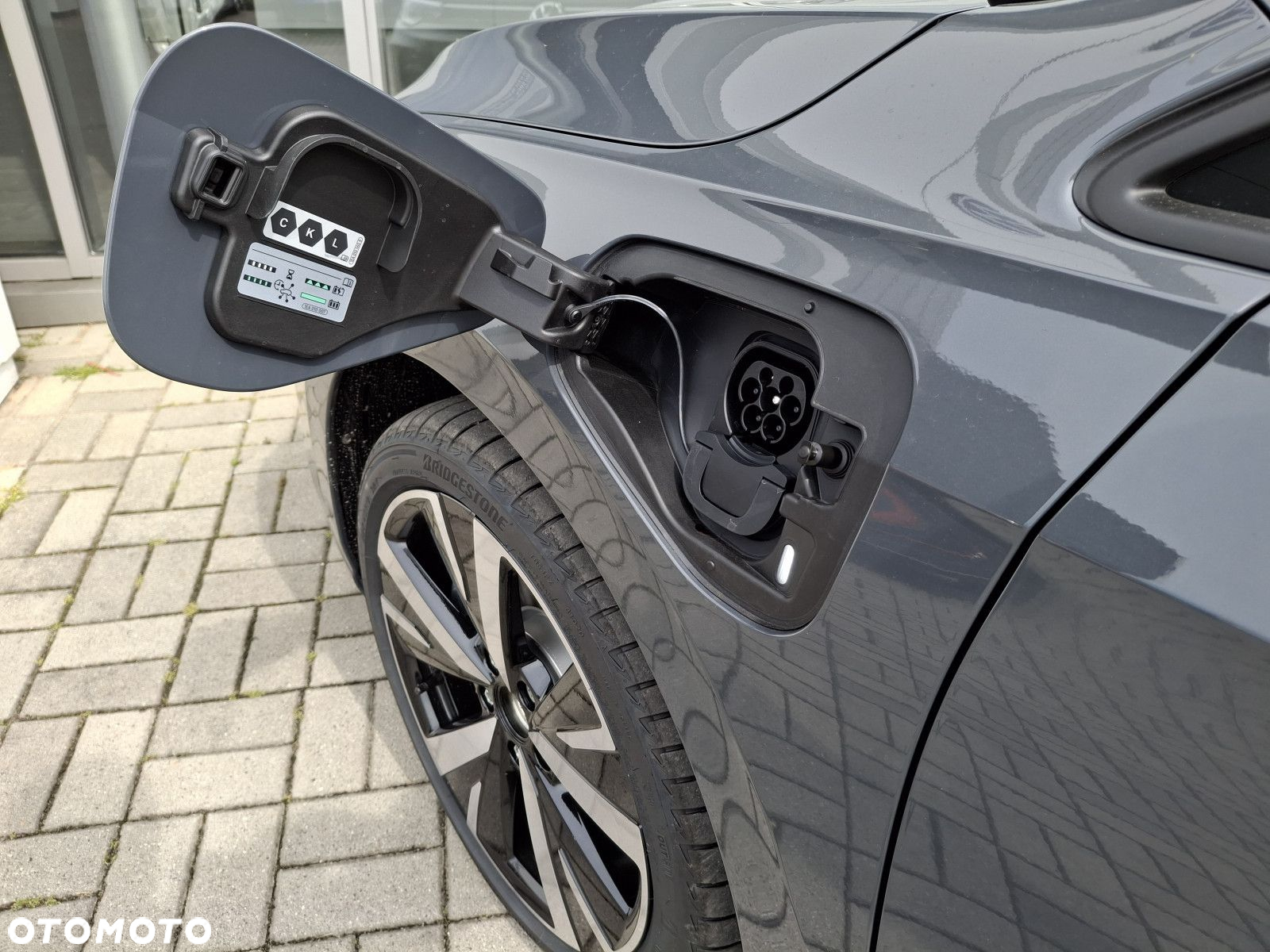 Volkswagen Golf - 9