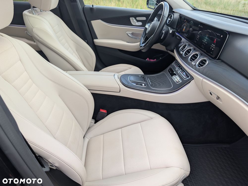 Mercedes-Benz Klasa E 220 d 4-Matic Avantgarde - 6