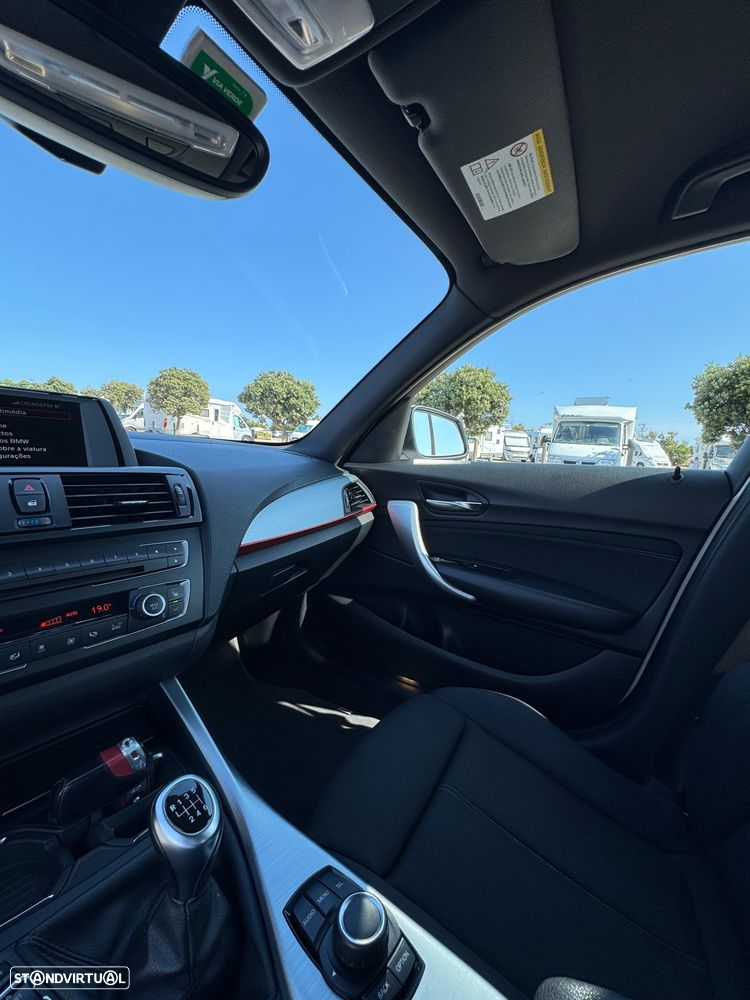 BMW 116 d Sport Line - 21