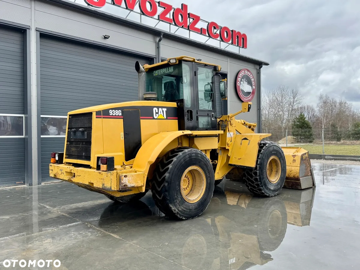 Caterpillar 938G - 5