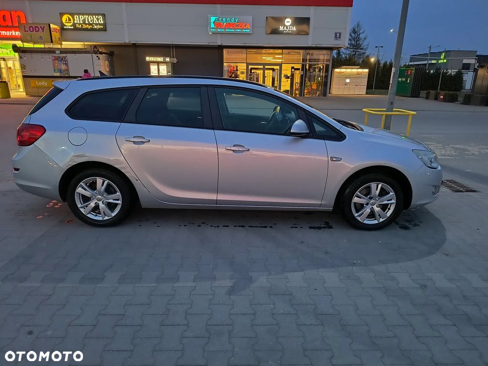 Opel Astra 1.7 CDTI DPF Active - 4