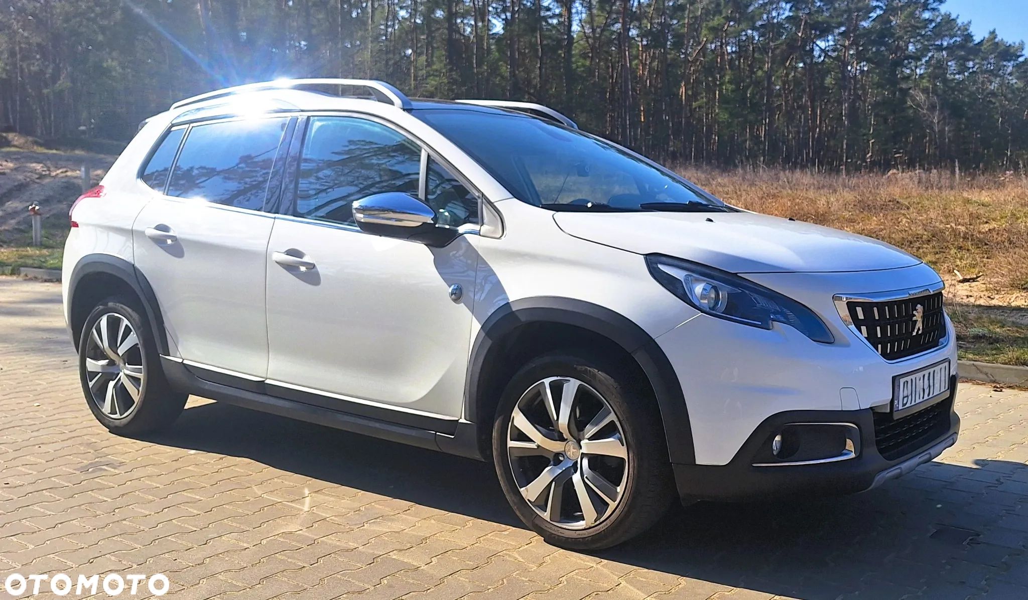 Peugeot 2008 1.2 Pure Tech Allure S&S - 1