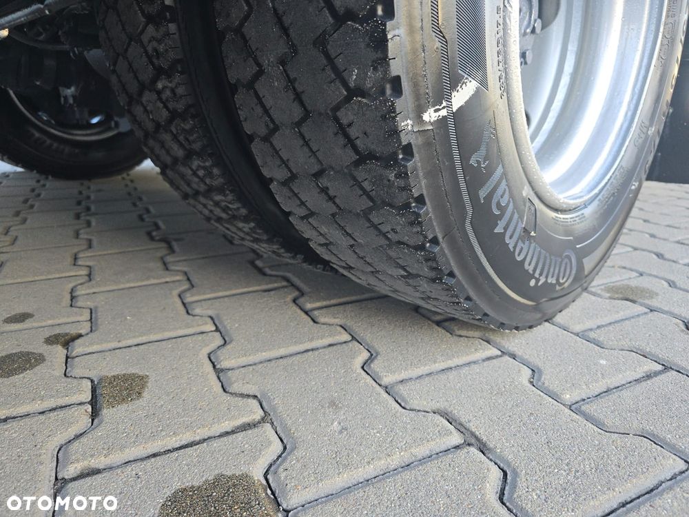 Renault D12 240 - 17