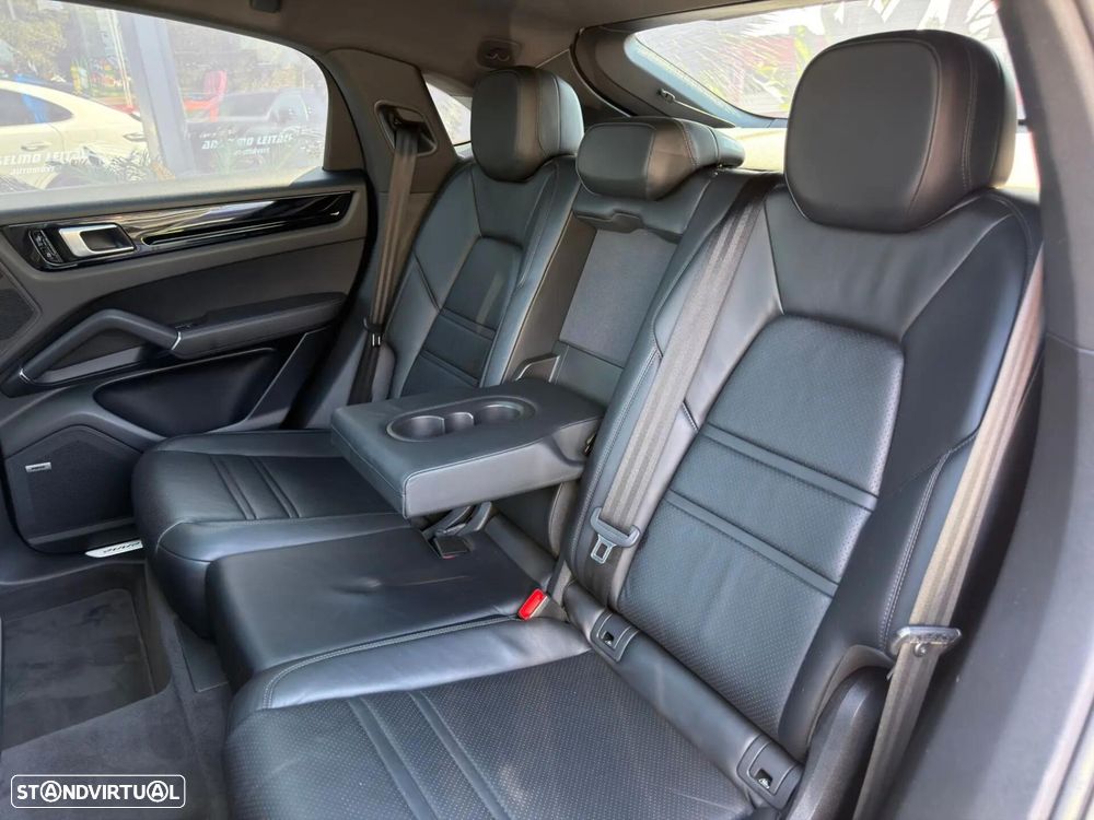 Porsche Cayenne Coupé E-Hybrid Tiptronic S - 29