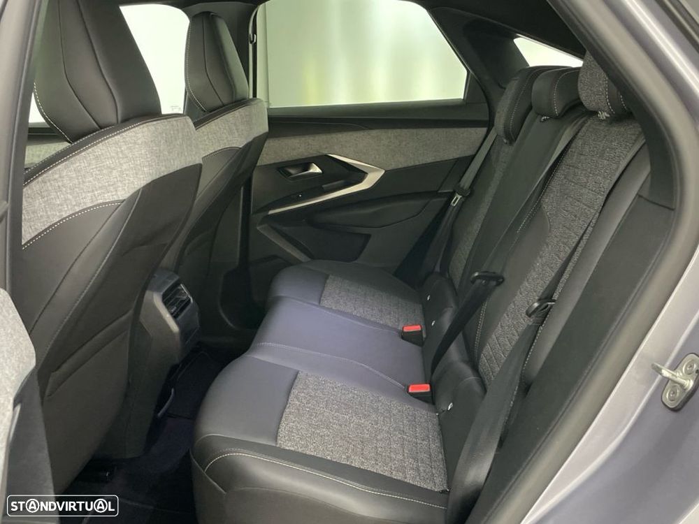 Peugeot 3008 1.2 Hybrid Allure e-DCS6 - 12