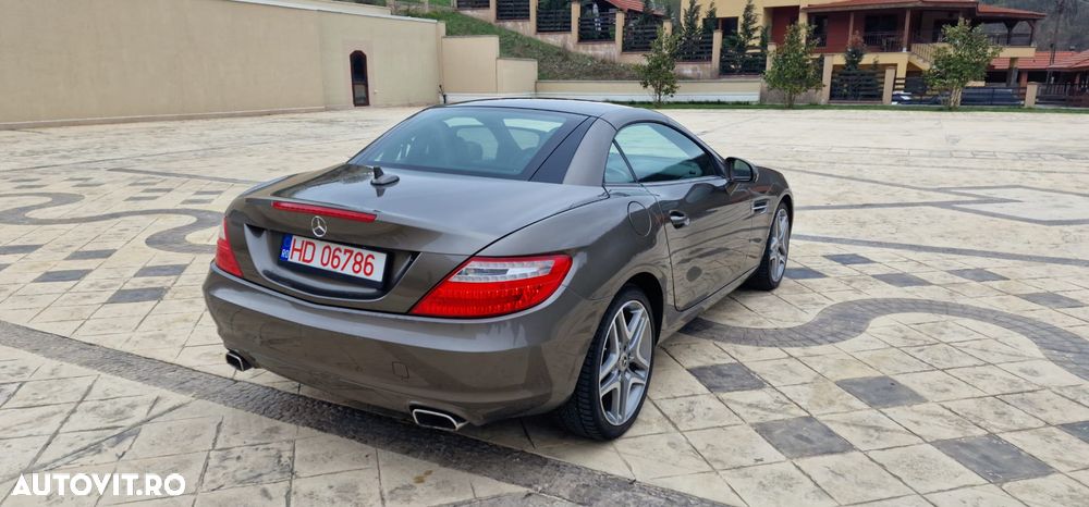 Mercedes-Benz SLK 250 CDI (BlueEFFICIENCY) - 14