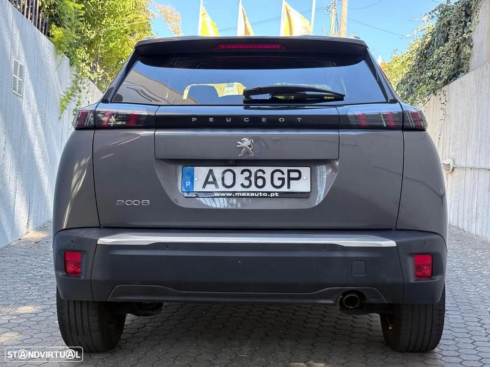 Peugeot 2008 1.2 PureTech Allure - 22
