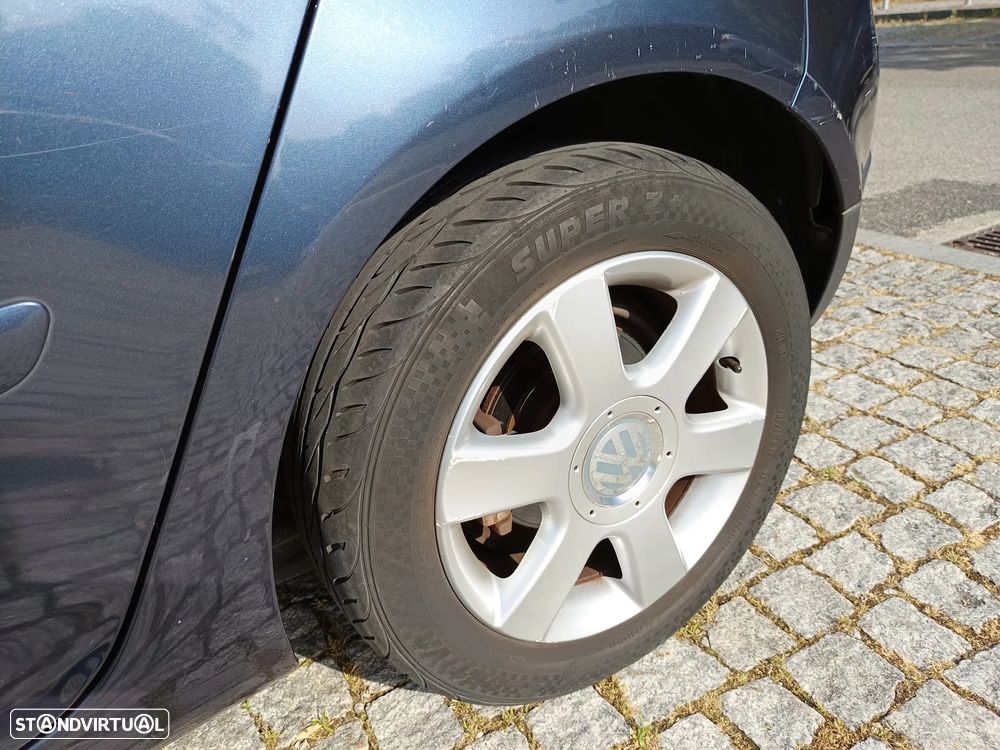 VW Golf 1.9 TDi Confortline DSG 7V - 28