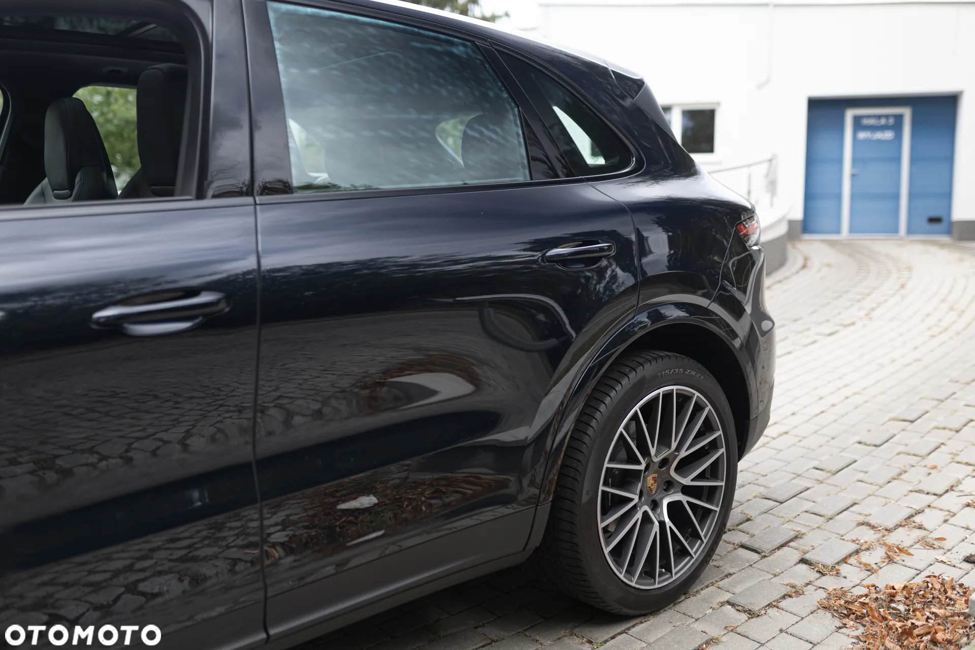 Porsche Cayenne Standard - 4