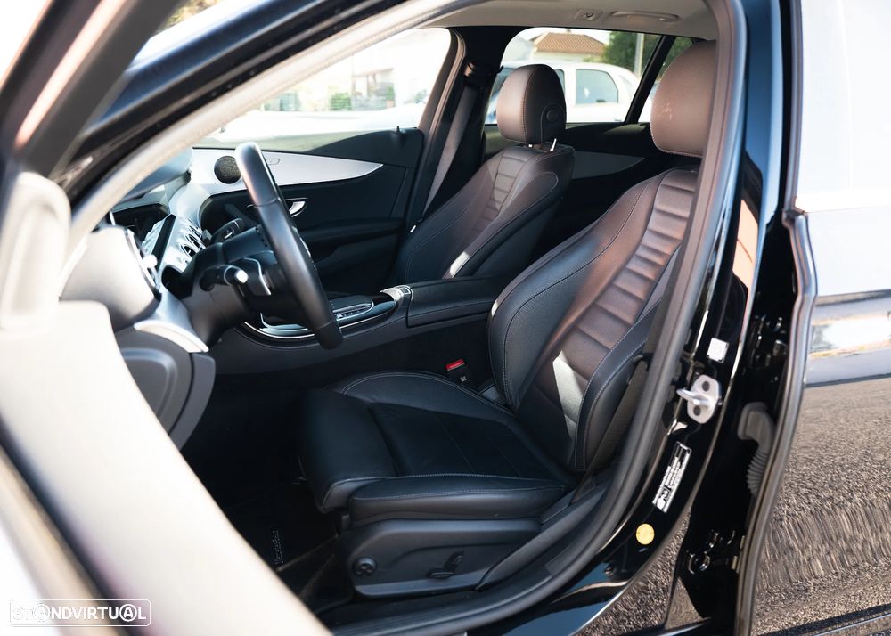 Mercedes-Benz E 300 de 4Matic 9G-TRONIC - 9