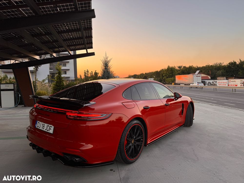 Porsche Panamera 4S - 6