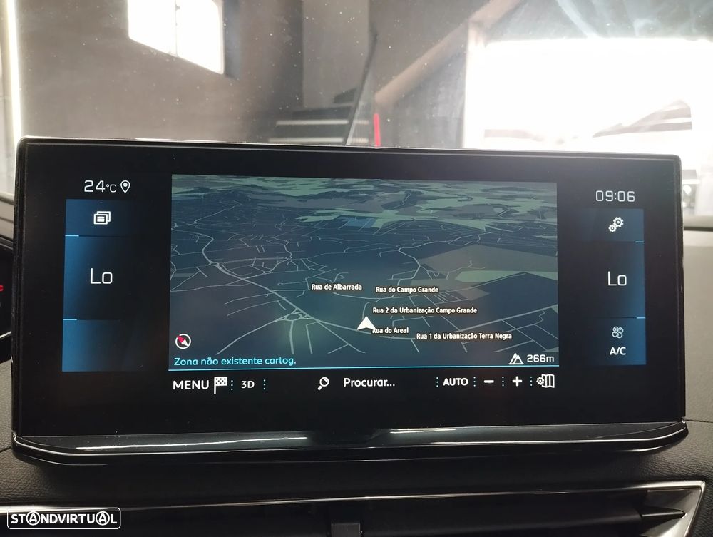 Peugeot 5008 1.2 PureTech Allure EAT8 - 28