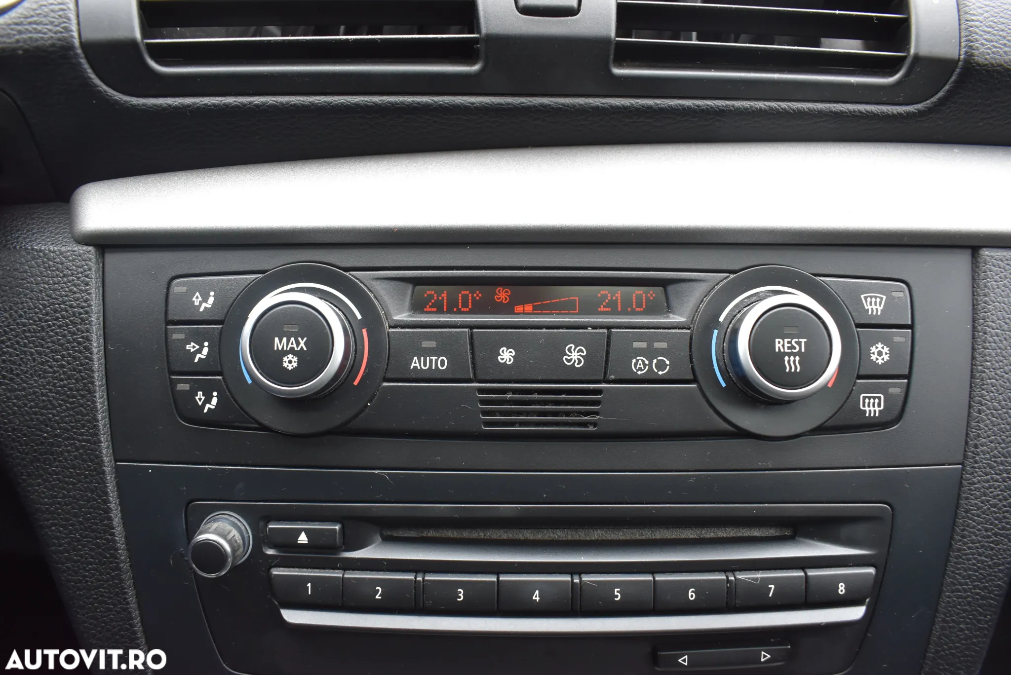 BMW Seria 1 116i - 13