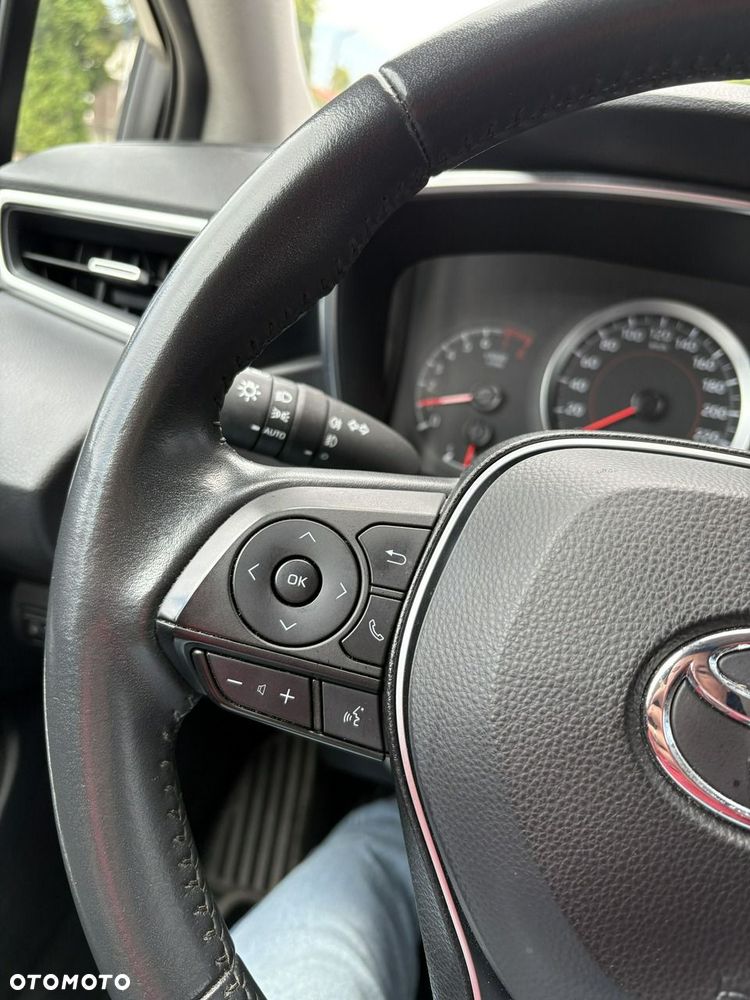Toyota Corolla - 23