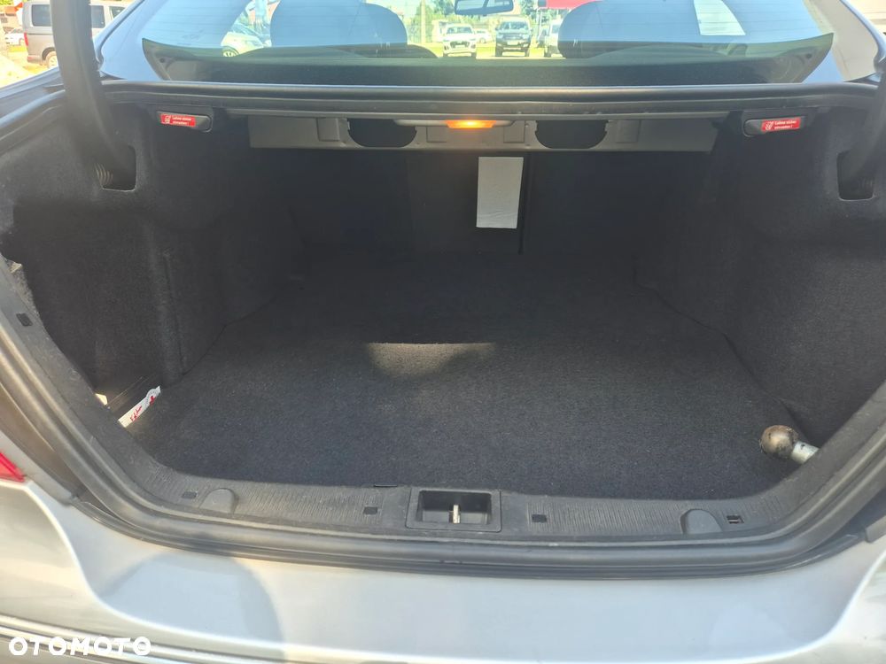 Mercedes-Benz CLK 240 Avantgarde - 28